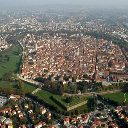 Alto Gæstehus Castelvecchio (Pisa)